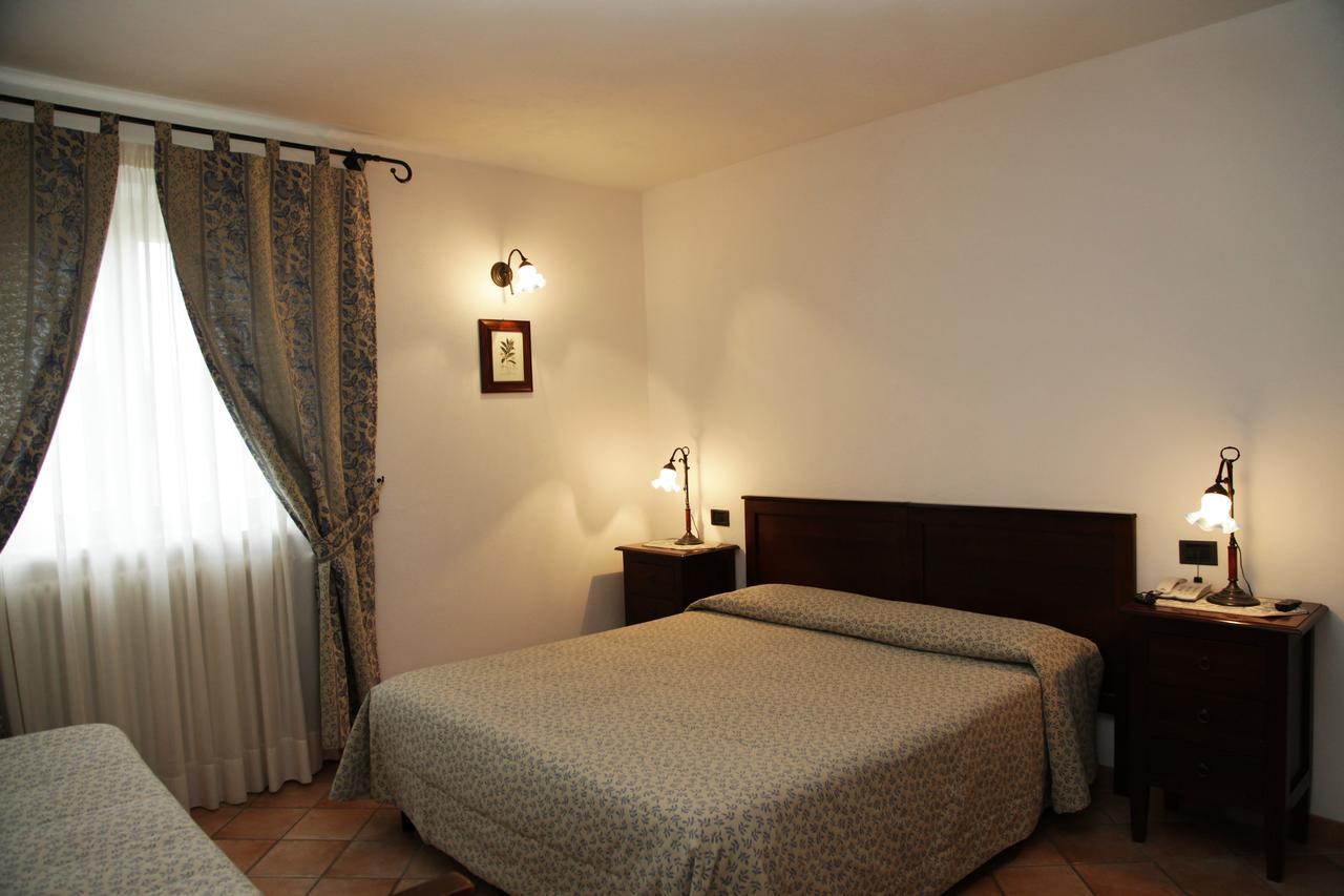 Hotel Il Ghiro Ovindoli Buitenkant foto
